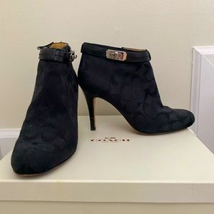 Coach Women’s Heels: Bennett Black 7.5 B